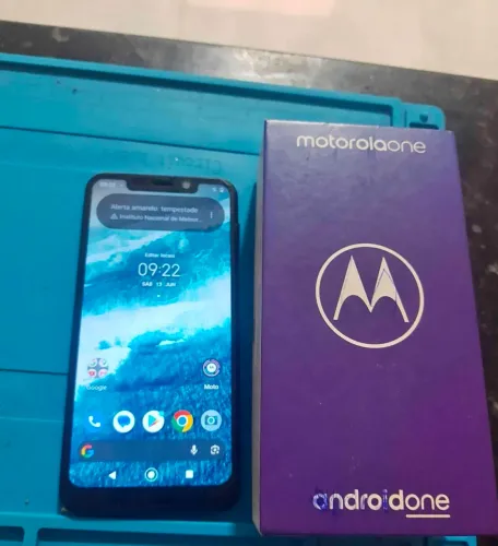 Vendo Motorola one em bom estado 