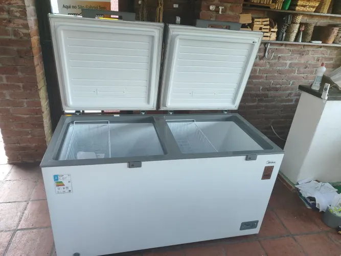 Freezer Mideia horizontal semi novo (3 meses de uso)de