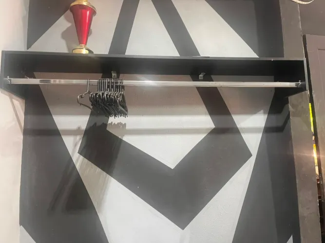 Vendo cabideiro arara