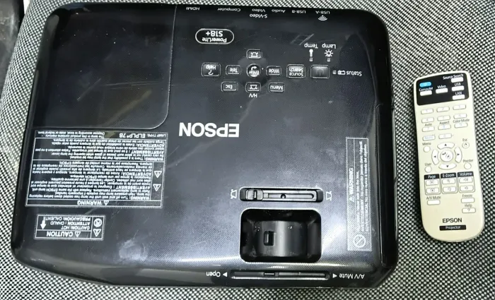 Projetor Epson s18+