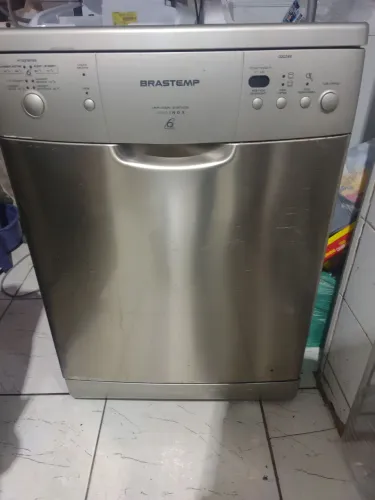 Lava louça Brastemp 12 serviços 6 senses