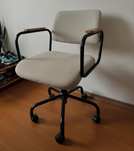 Cadeira de escritório (Tok&Stok)
