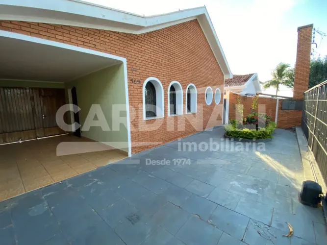 Linda casa térrea com acabamento de qualidade, ideal para quem procura conforto e praticid