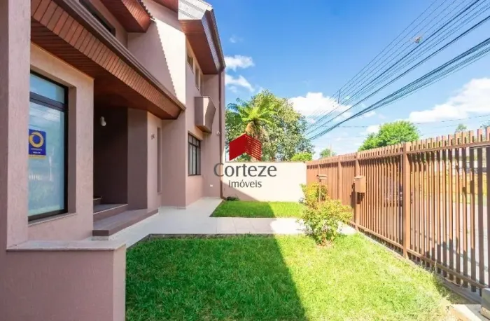 Sobrado com 288m² 4 quartos, à venda, no bairro São Lourenço em Curitiba