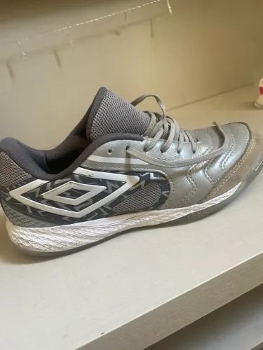 Tênis de futsal umbro pro 5 