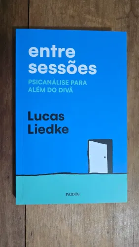 Livro Entre Sessões - Lucas Liedke