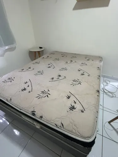 Vendo cama casal