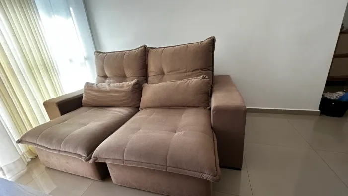 Sofá retrátil e reclinável - 2,20 m - NEGOCIÁVEL