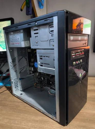 CPU i3 6a Geração / 8 GB Ram / 120 GB SsD