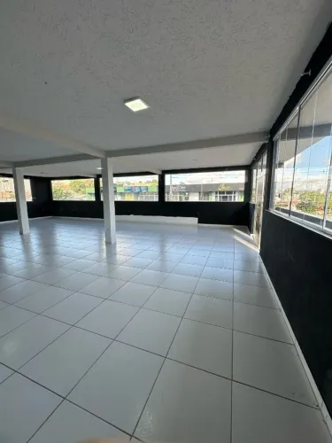 LOJA COMERCIAL/ BARACAO COMERCIAL 