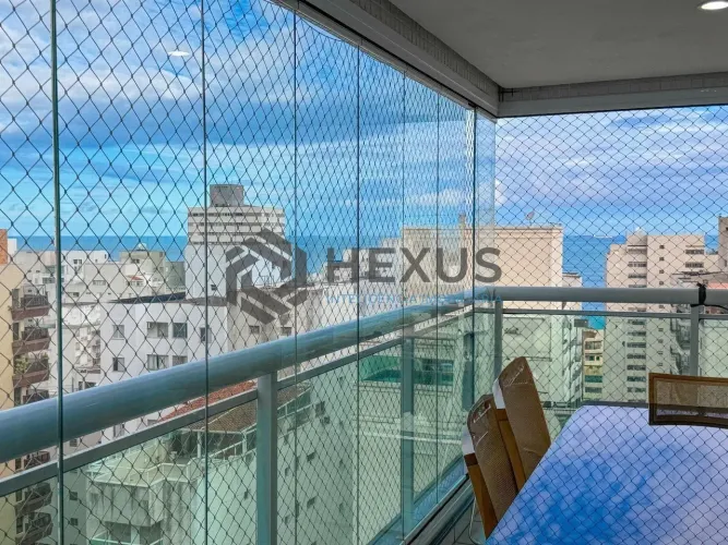 Apartamento com varanda gourmet vista mar e lazer na Praia das Pitangueiras, Guaruja
