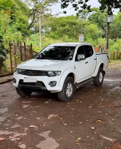 Mitsubishi L200 Triton HPE 3.5 CD V6 24V Flex Aut. 2015