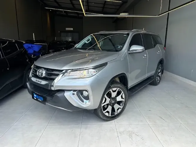 Toyota Hilux SW4 SRV 4X2 2.7 Flex 16V Aut. 2020