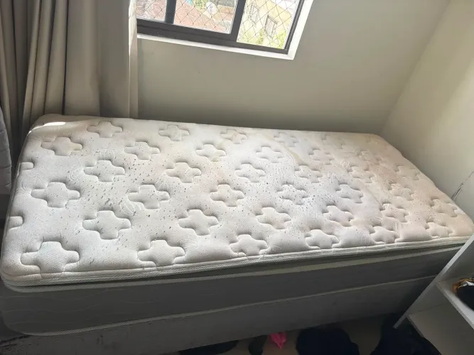 Cama box de solteiro