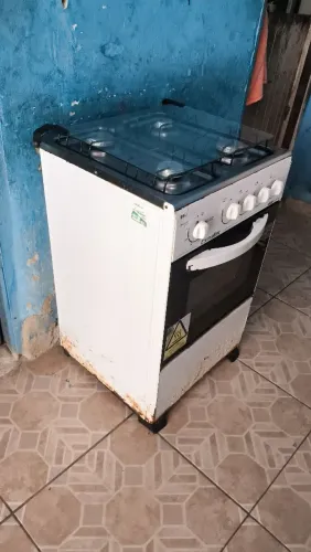 Vendo geladeira e fogão