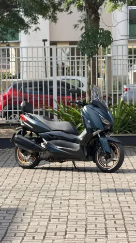 Yamaha Xmax 2024