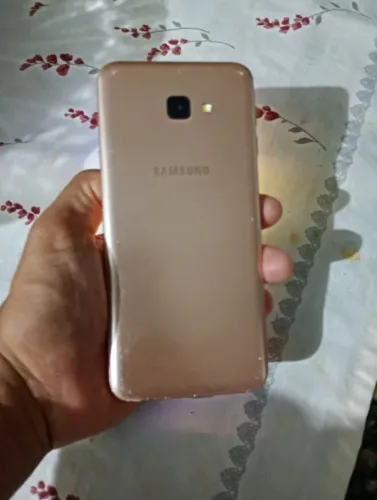 Celular Samsung J4