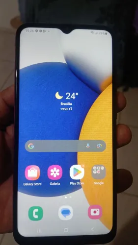 VENDO UM.CELULAR A03