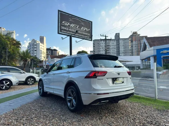 Volkswagen Tiguan Allspac R-line 350 TSI 2.0 4X4 2019