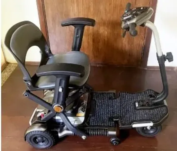 Scooter Elétrica Cadeira  Motorizada