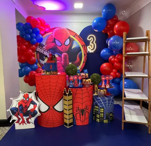 Especialista em decoração de festas adulto e infantil!!!!