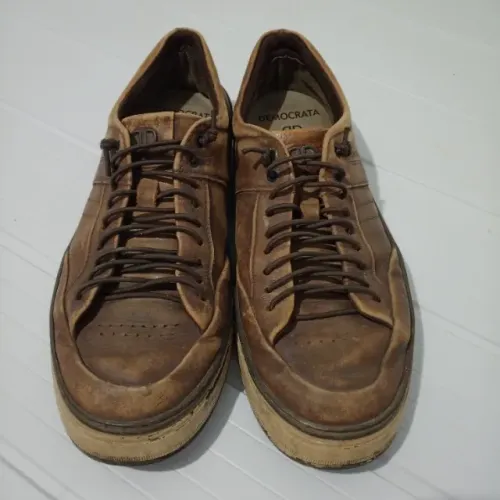 Sapato masculino tamanho 41 usado marrom
