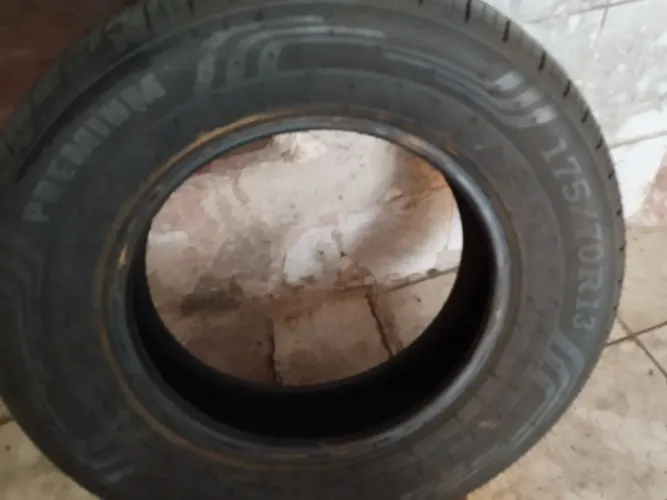 Pneu aro 13