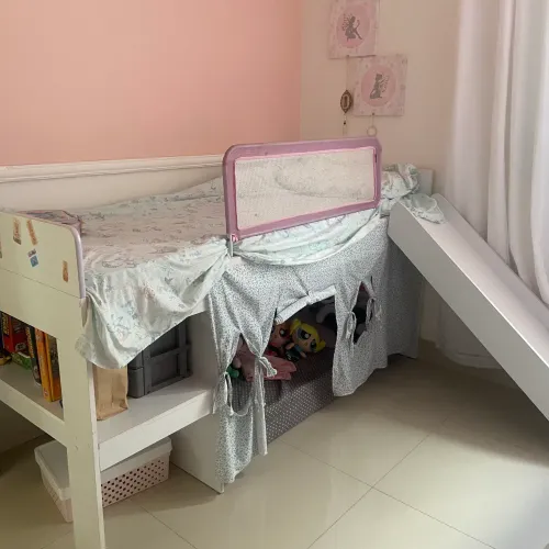 Cama Infantil com Cabana e Escorregador