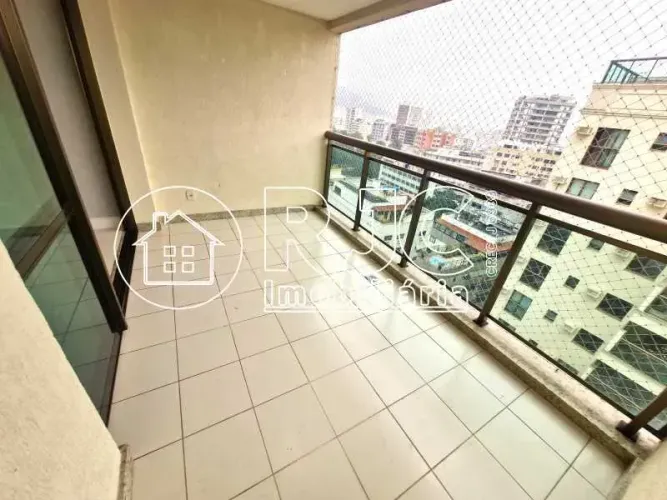 Duplex para venda possui 173 metros quadrados com 4 quartos em Tijuca - Rio de Janeiro - R