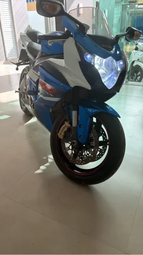 GSX-R1000, a mais nova do Estado, raridade!