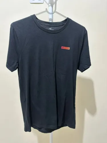 CAMISETA HOLLISTER