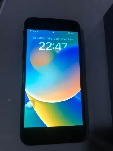 iPhone 8 com detalhes Leia a descrição