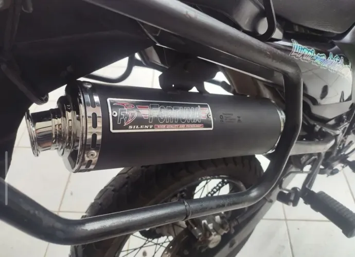 Escape Esportiva XRE 190 ou Bros 160