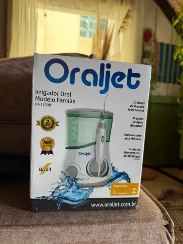 Irrigador oral