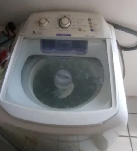 Máquina de lavar Eletrolux (Com Defeito)