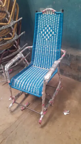 Cadeira de Balanço de Mola R$ 270 | Entrega Grátis