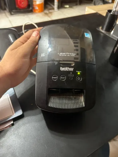 Etiquetadora brother QL-700