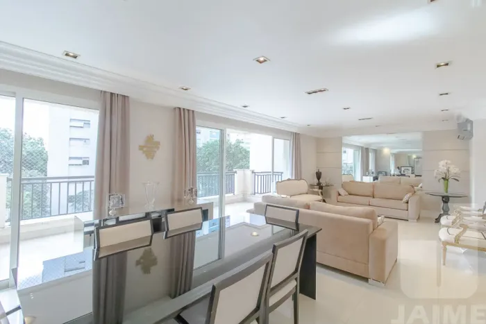 Apartamento mobiliado, 4 dormitórios sendo 2 suítes e 3 vagas - Higienópolis