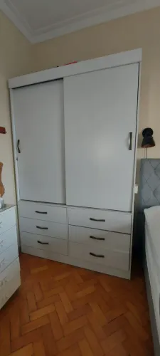 Armário Guarda Roupa 2 portas de correr e 6 gavetas da Toque a Campainha