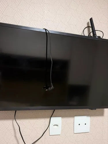 Tv semi nova 