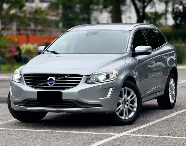 Volvo XC 60 T-5 Momentum 2.0 245cv FWD 5P 2016