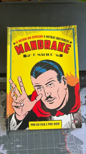 HQ Mandrake - O mundo do espelho e outras histórias 