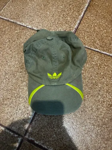 Boné adidas 