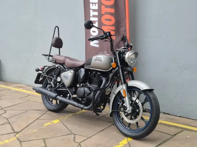 Royal Enfield Classic 350 Dark