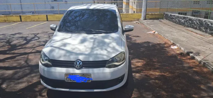 Volkswagen Fox 1.6 MI I Motion Total Flex 8V 5P 2013