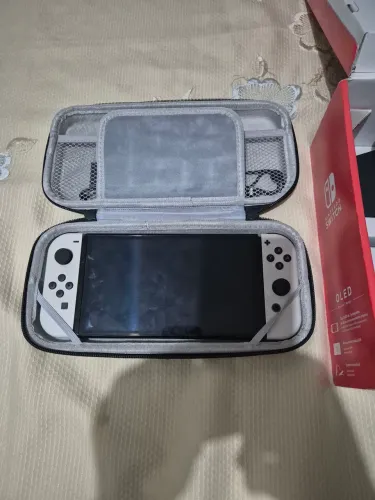 NITENDO OLED SEMINOVO  COMPLETO  NA CAIXA
