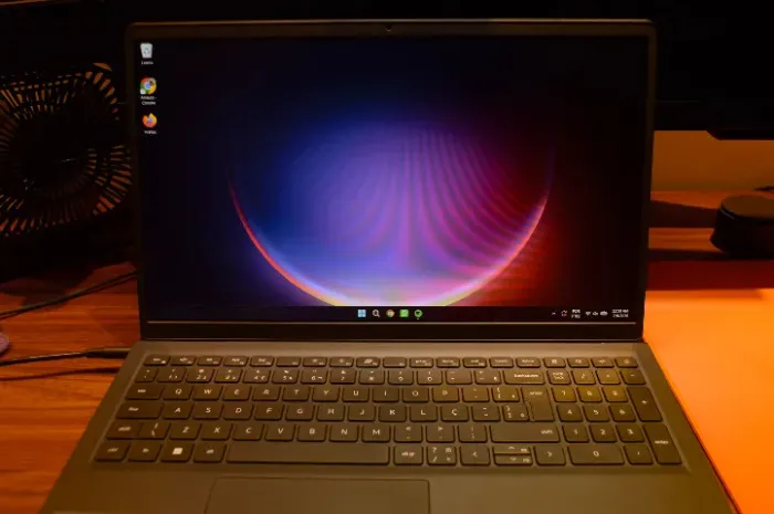 Dell Inspiron 15 - I15-I120K-A35P - 1Tb SSD, 16 Gb RAM, Intel I5 12ª Geração, 120 Hz