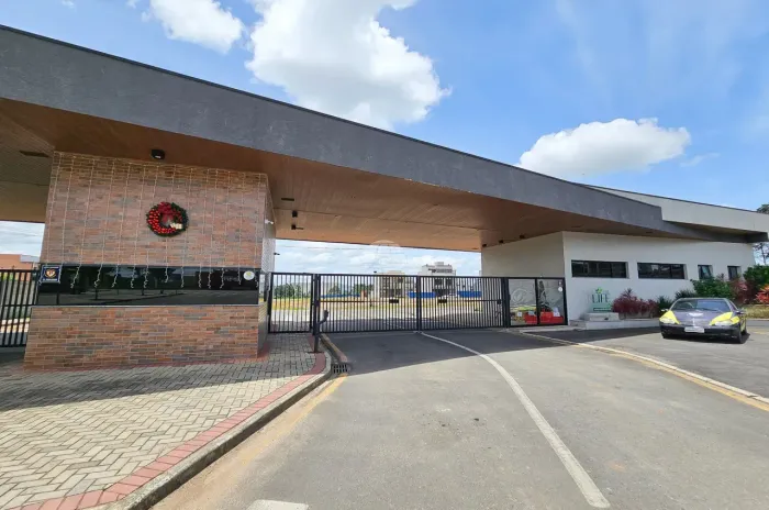 Terreno em condomínio fechado para venda em São José dos Pinhais