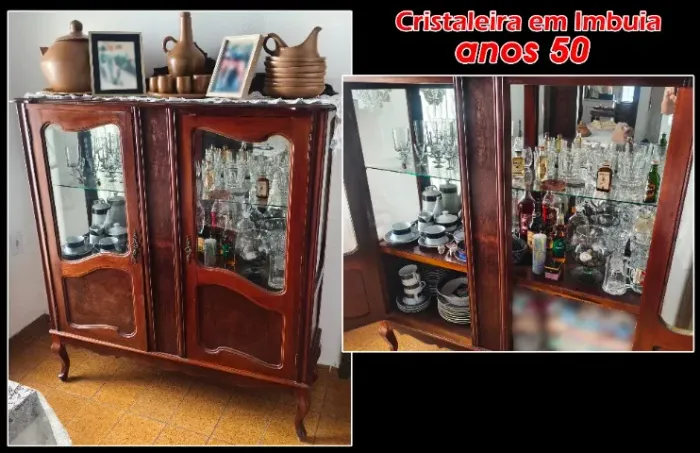 Cristaleira Vintage Embuia 1952