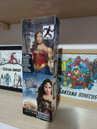 Mulher Maravilha 30cm original marca Hasbro